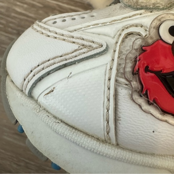 Vintage Y2K Elmo Cookie Monster Sesame Street Shoes Size 2W - Picture 10 of 12